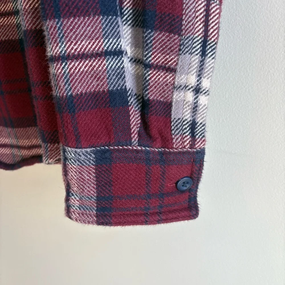 American Eagle Outfitters Flannel Plaid Button Down Shirt Men’s‎ Small